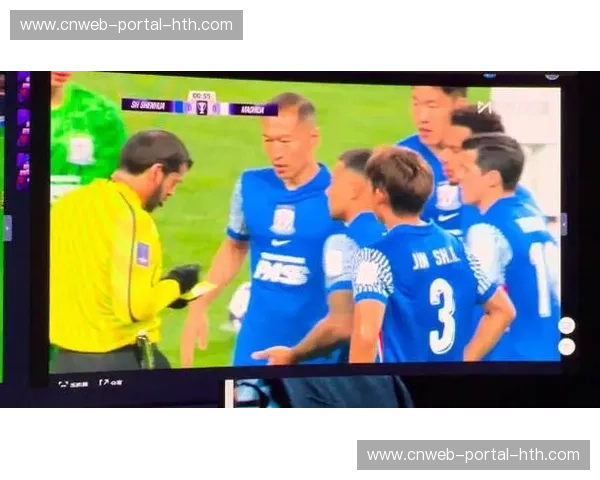 金顺凯开场30秒送点:申花后卫失误导致天崩开局 金顺凯开场30秒送点:申花后卫失误导致天崩开局